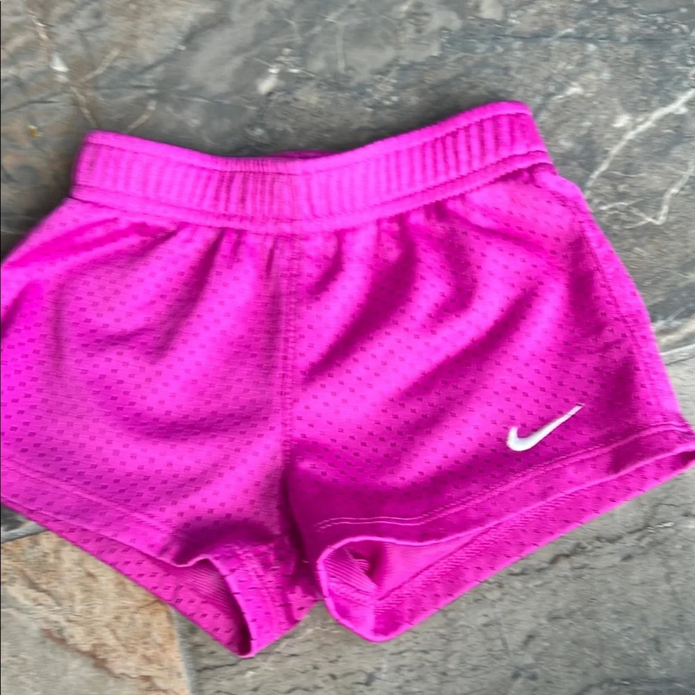 Girls Nike‎ Shorts